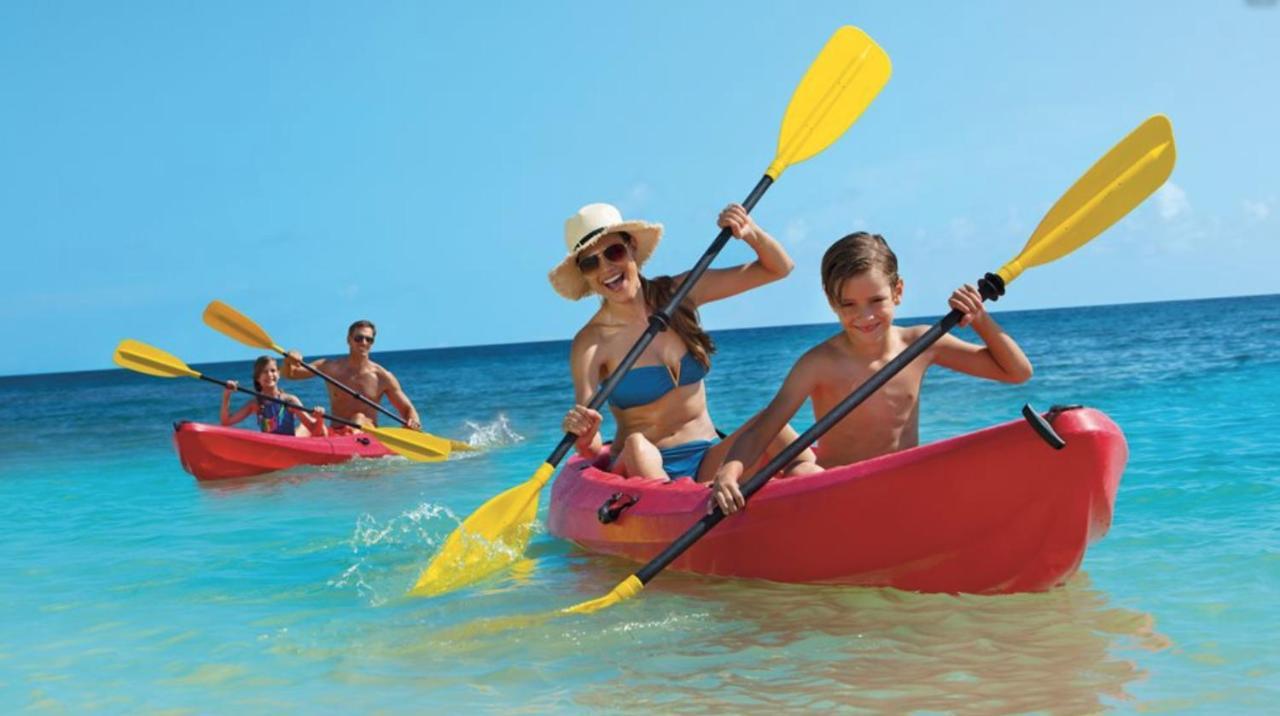 Aventura Village Los Corales Beach And Spa プンタ・カナ エクステリア 写真
